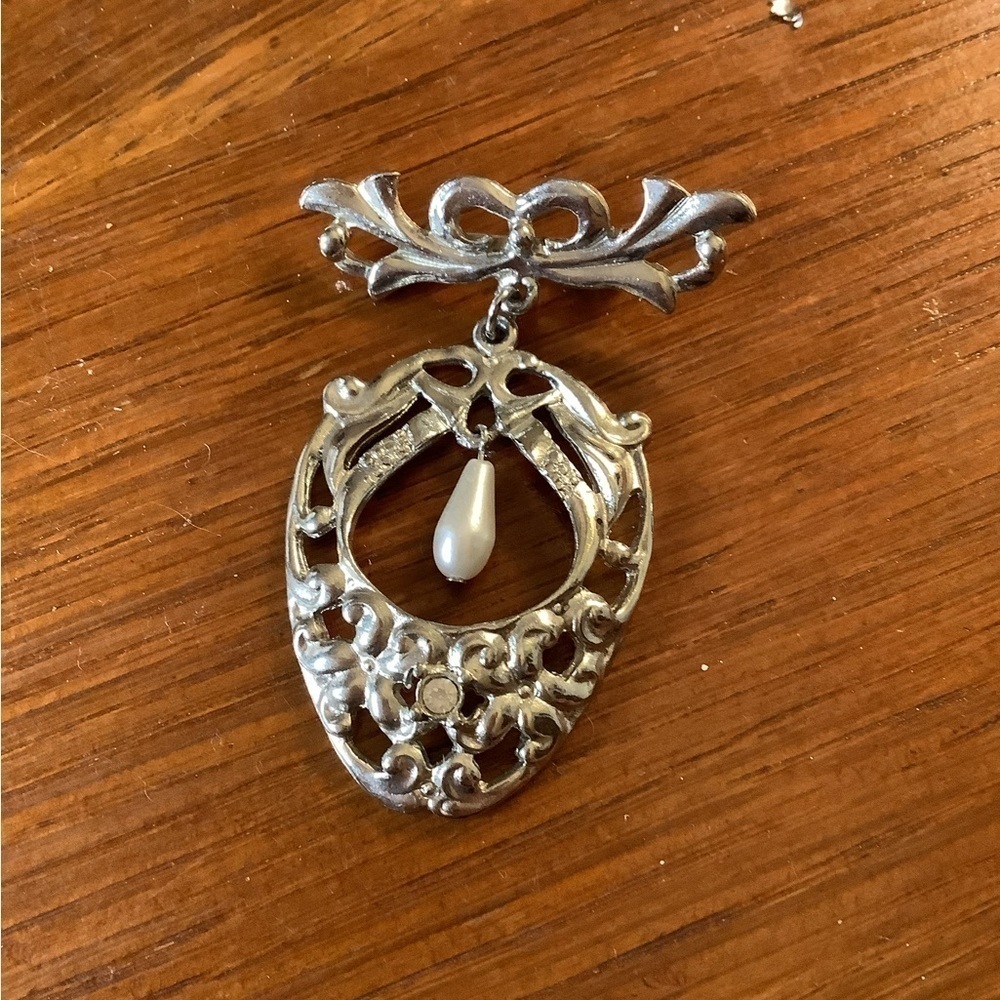 Victorian Style  Drop Brooch Silver Tone With Faux Pearl Accent
